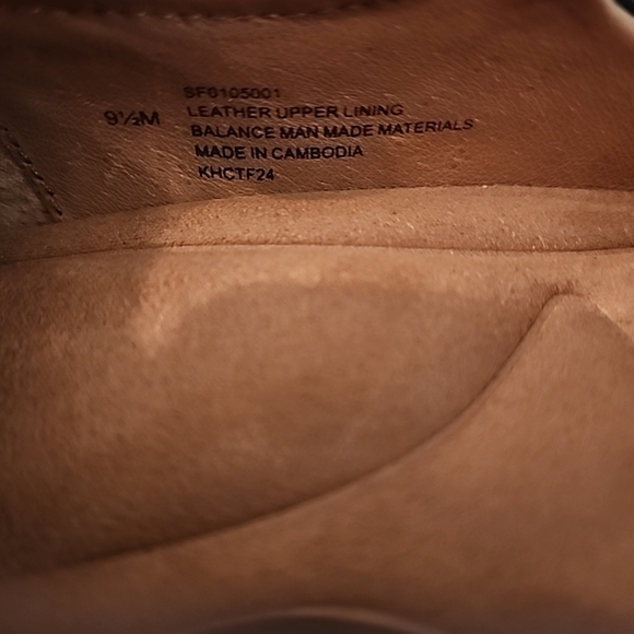 SOFFT Leslie Women's  Black Mary Jane Leather Heels - Picture 6 of 6